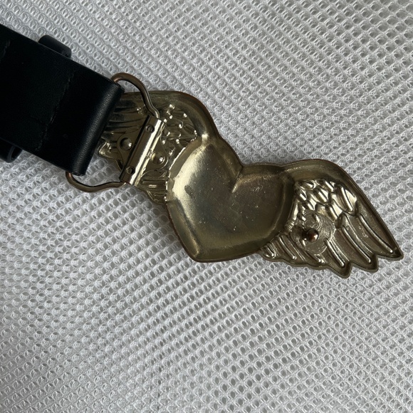 Winged Heart Buckle on Dark Brown Leather Belt 1 1/2" Wide - Picture 8 of 10